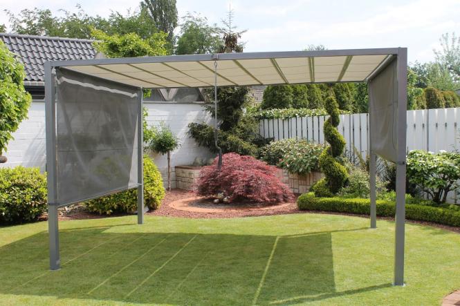 Garten im Quadrat | Große Design-Garten-Pergola mit Lamellendach und 2