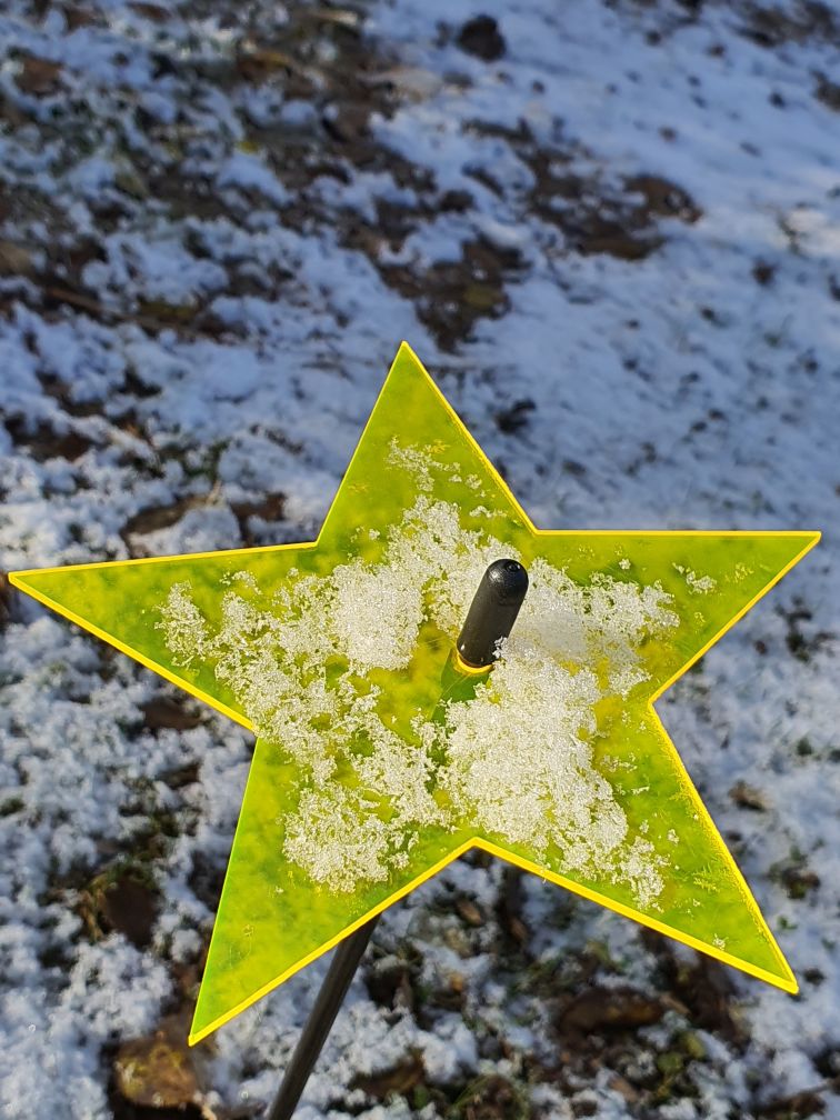 sonnenfnger-stern-gelb-15cm-mit-stab-zum-hinstellen-fluoreszierend-plexiglas-wintersonne sonnenfnger-stern-gelb-15cm-mit-stab-zum-hinstellen-fluoreszierend-plexiglas-wintersonne