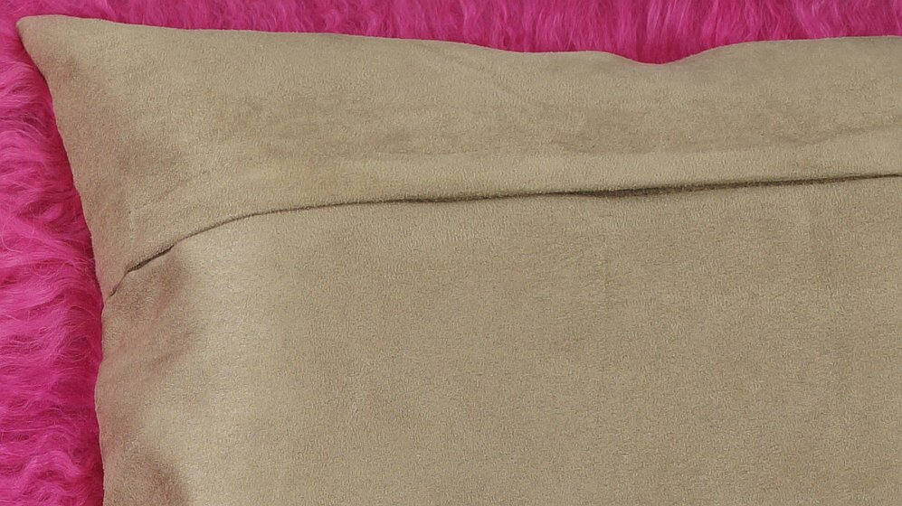 tibetlammfell-kissen-hlle-pink-rosa-kis10-lammfellkissenhlle-3