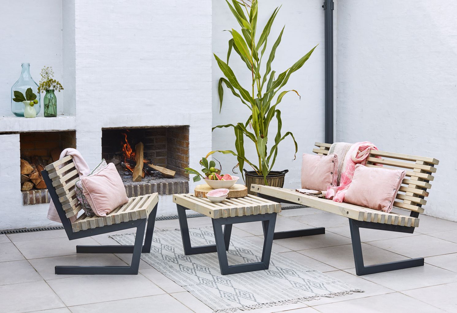sitzgarnitursesselsofakleinertischholzmetallskandi-chicholzstuhlmodernterrassebalkon2 sitzgarnitursesselsofakleinertischholzmetallskandi-chicholzstuhlmodernterrassebalkon2