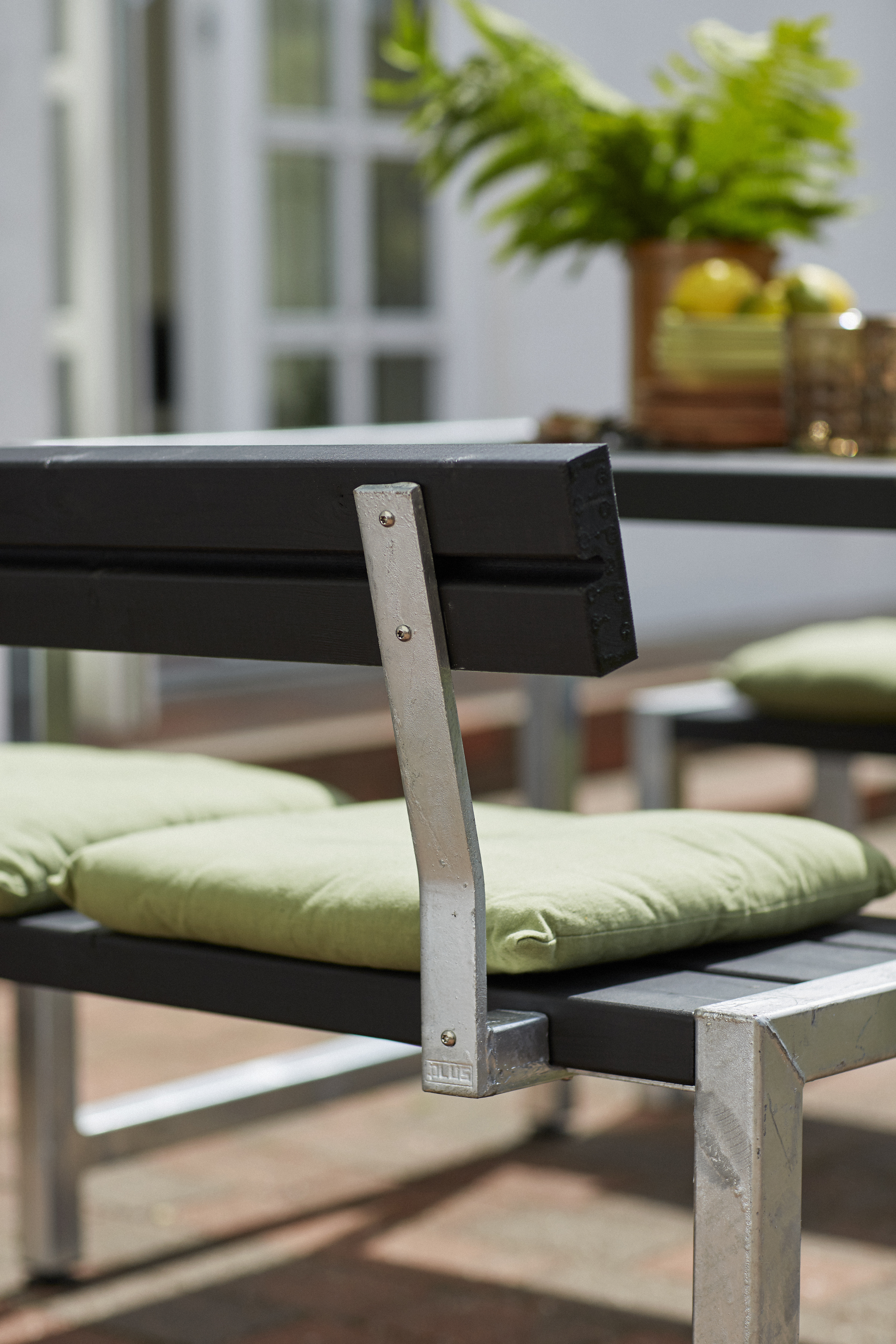 Balkon Sitzgarnitur 127 cm, Massivholz Schwarz, mit 1 Rückenlehne