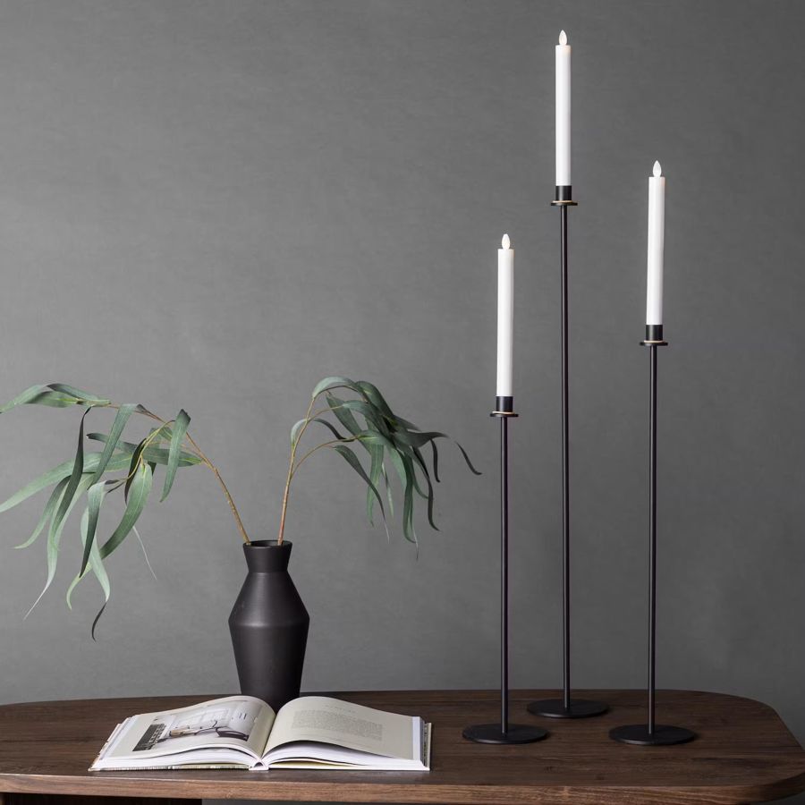 hoher-boden-kerzenstnder-schwarzes-eisen-led-kerze-flammenlos-3-gren hoher-boden-kerzenstnder-schwarzes-eisen-led-kerze-flammenlos-3-gren