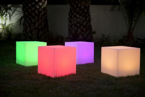 Leuchtwürfel CARRY Outdoor, LED-Farbwechsel, Leuchtkubus für den Garten, drei Größen 